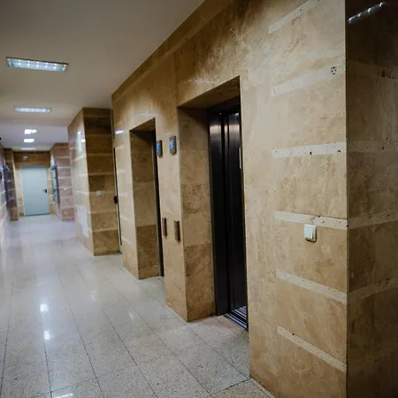 Mountain View Sky Ori 4 *