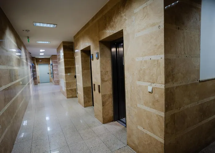 Mountain View Sky Ori 4 *